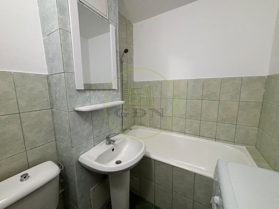 Garsoniera semidecomandata, 33 mp, cartier Lapus Arges, zona Mihai Eminescu