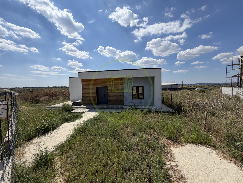 Casa parter, 78.5mp utili, 343 mp teren, Preajba, zona Selgros