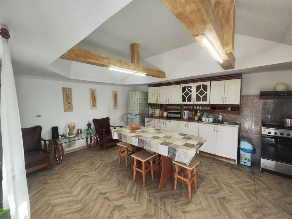 Casa 6 camere, teren 1124 mp, Craiova, cartier Popoveni