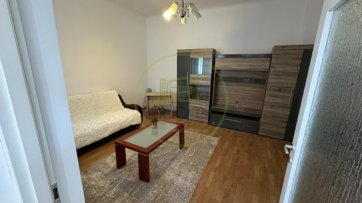 Închiriere apartament de 85 mp. la casă, str Roșiori