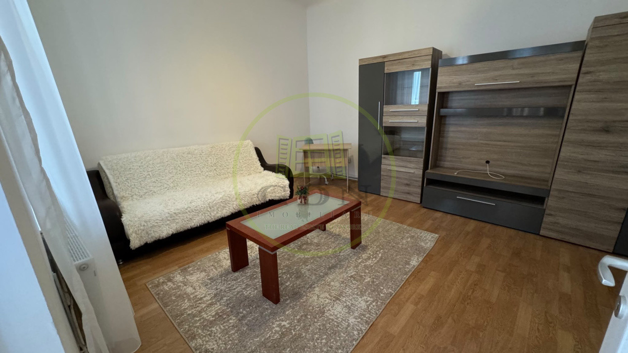 Închiriere apartament de 85 mp. la casă, str Roșiori