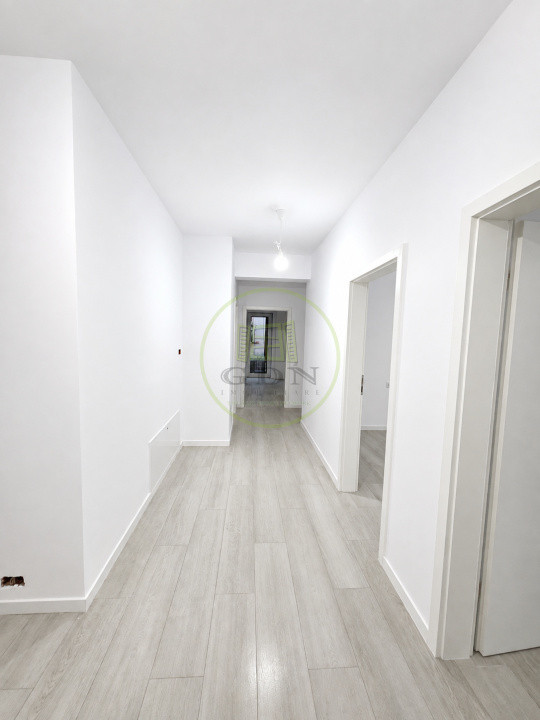 Vâmzare apartament 3 camere in Ozone Residence Tractorul Brașov cu parcare