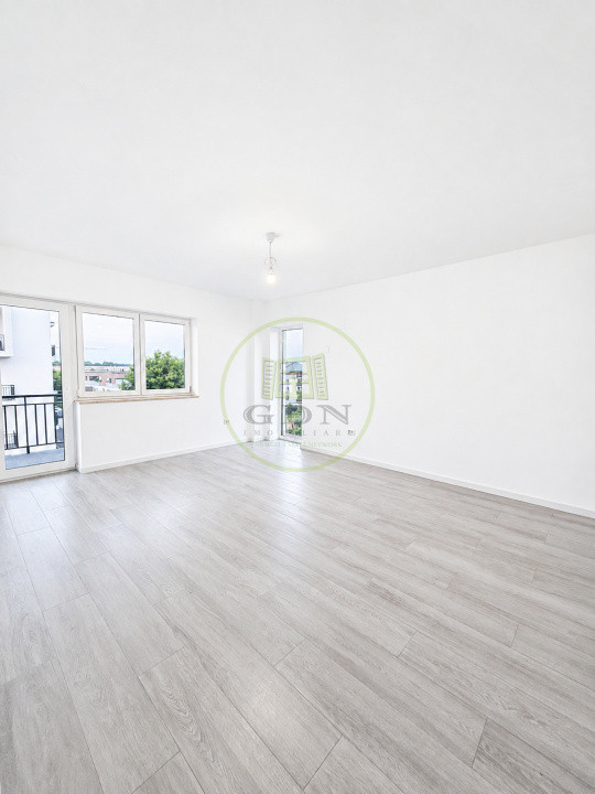 Vâmzare apartament 3 camere in Ozone Residence Tractorul Brașov cu parcare