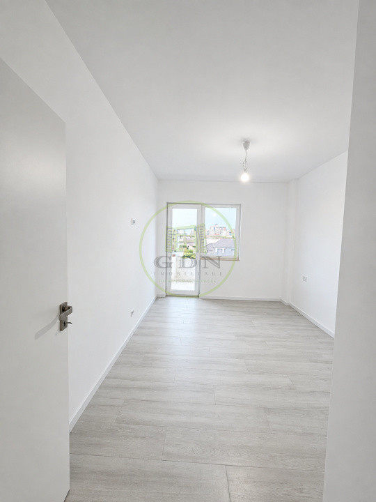 Vâmzare apartament 3 camere in Ozone Residence Tractorul Brașov cu parcare