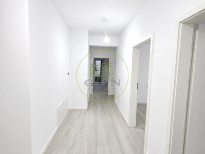 Vâmzare apartament 3 camere in Ozone Residence Tractorul Brașov cu parcare