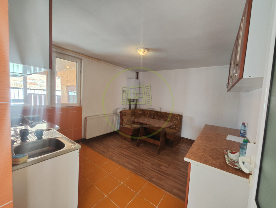 Casa 5 camere, teren 176 mp, Craiova, cartier Lascar Catargiu