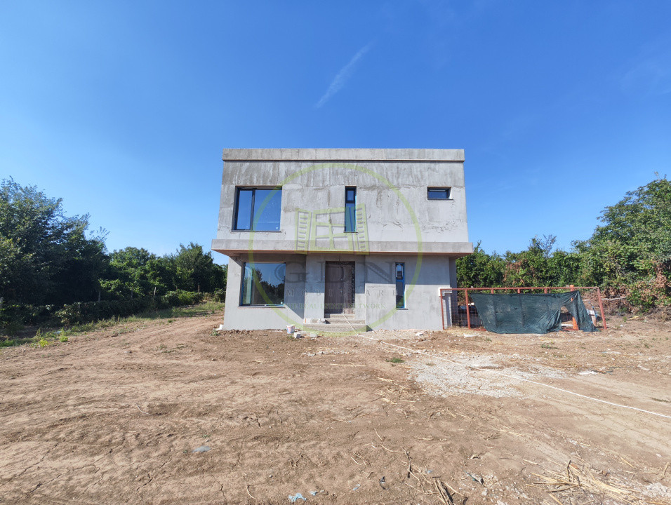 Casa 4 camere, teren 362 mp, Carcea, zona stadion.