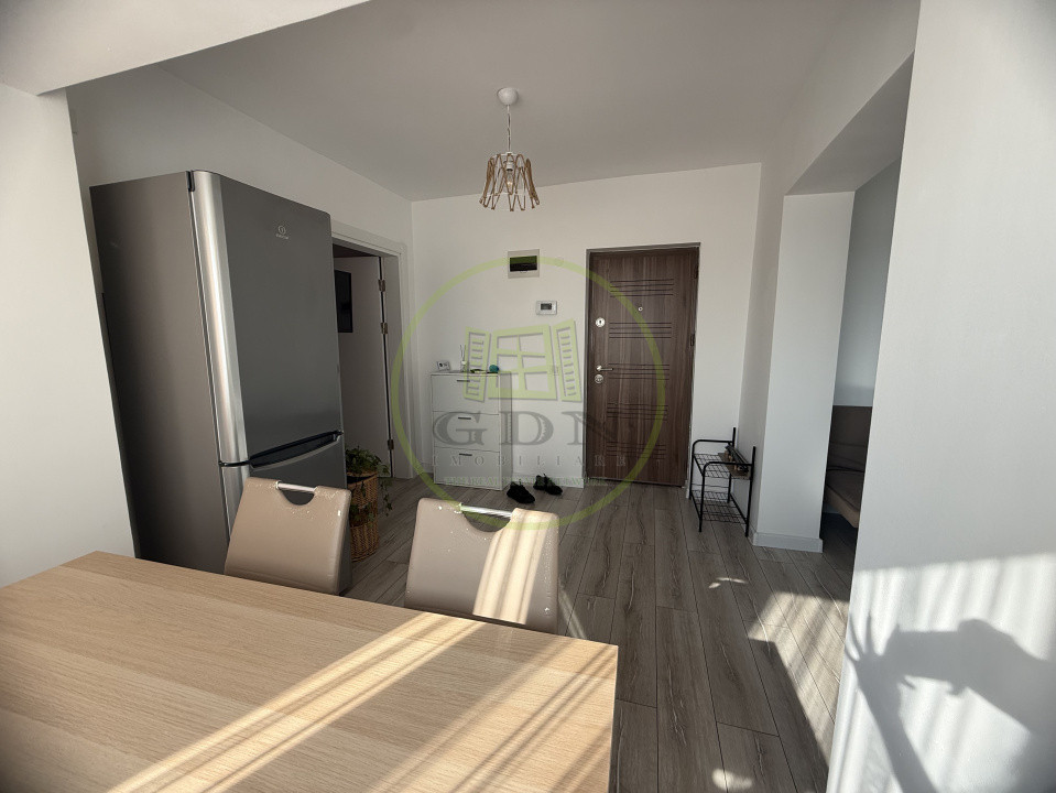Apartament 2 camere, tip studio, 35 mp, Calea Severinului, zona Hanul Craiovița