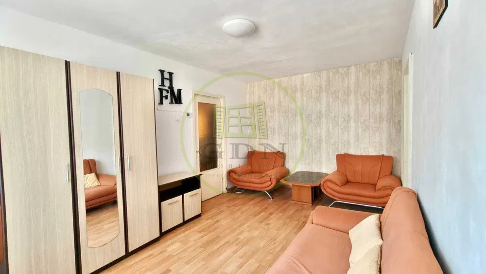 Apartament 2 camere cu balcon în fața copacilor – 46 m², etaj 1, construcție ’77