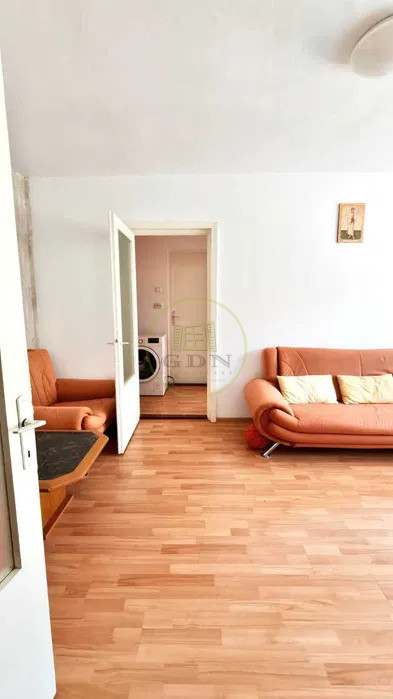 Apartament 2 camere cu balcon în fața copacilor – 46 m², etaj 1, construcție ’77