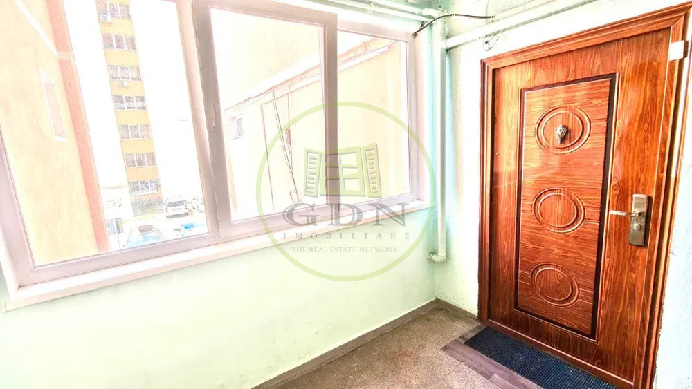 Apartament 2 camere cu balcon în fața copacilor – 46 m², etaj 1, construcție ’77