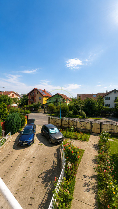 Vila de vanzare BRASOV - cartier Tractorul, la cateva minute de mall Coresi