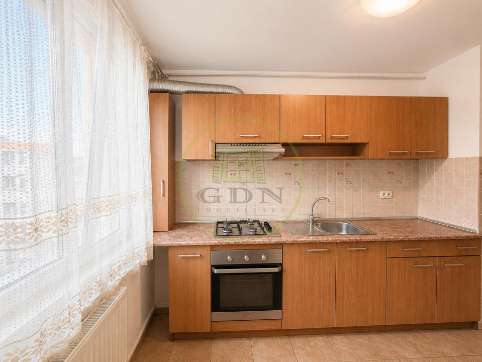 Apartament 4 camere | Piața Rahova | Decomandat | Orientare Sud