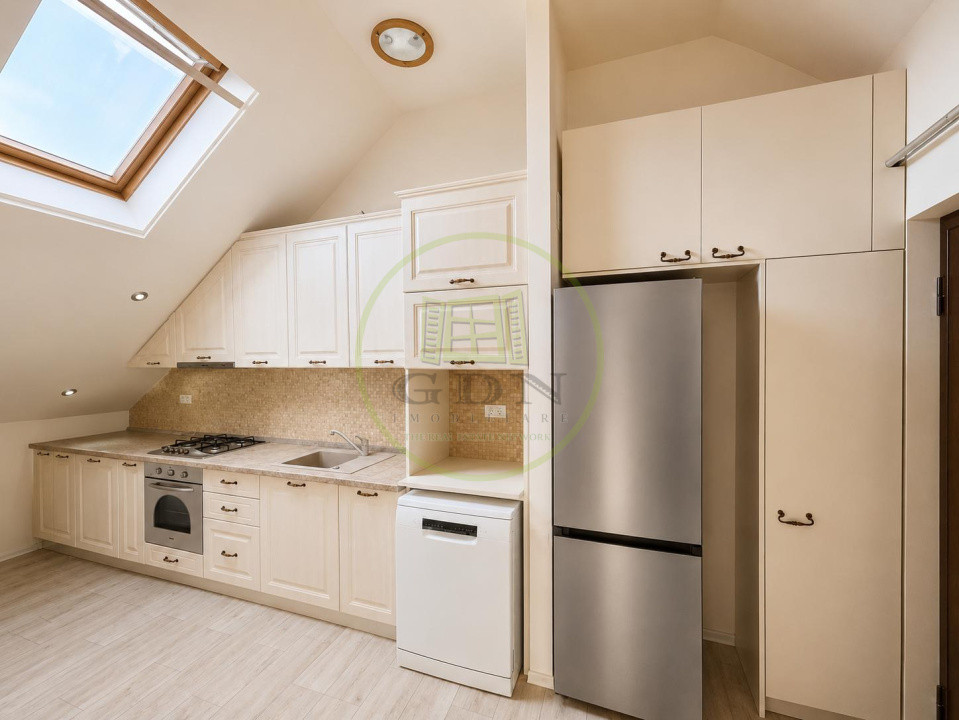Apartament pe malul lacului | Dămăroaia  | Două terase | Vedere spectaculoasa