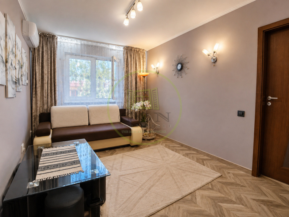 Vânzare apartament 3 camere Florilor Brașov