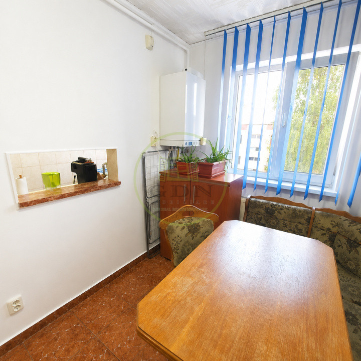Vânzare apartament 3 camere Florilor Brașov