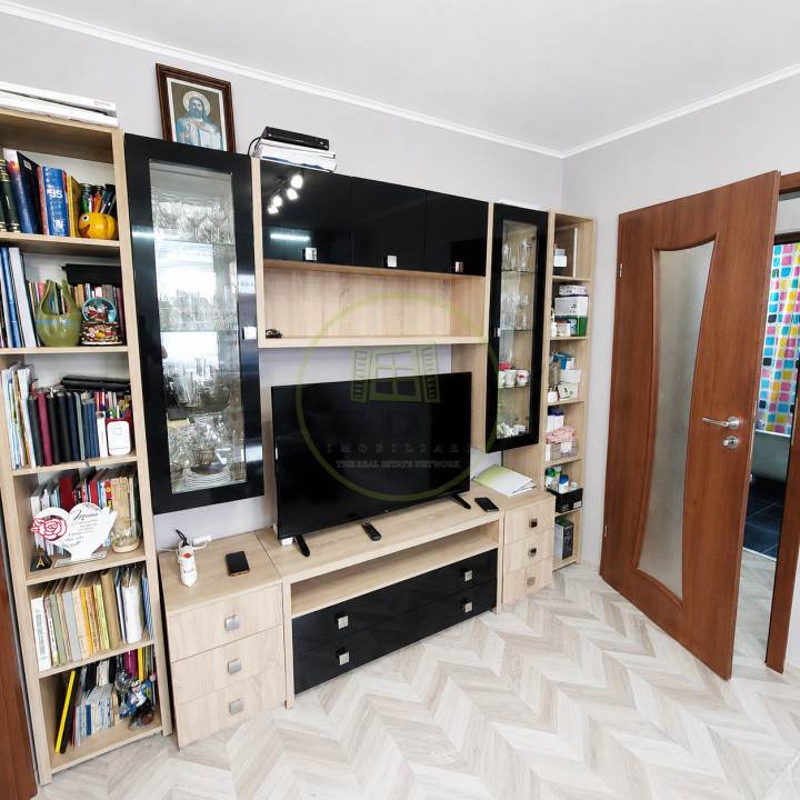 Vânzare apartament 3 camere Florilor Brașov