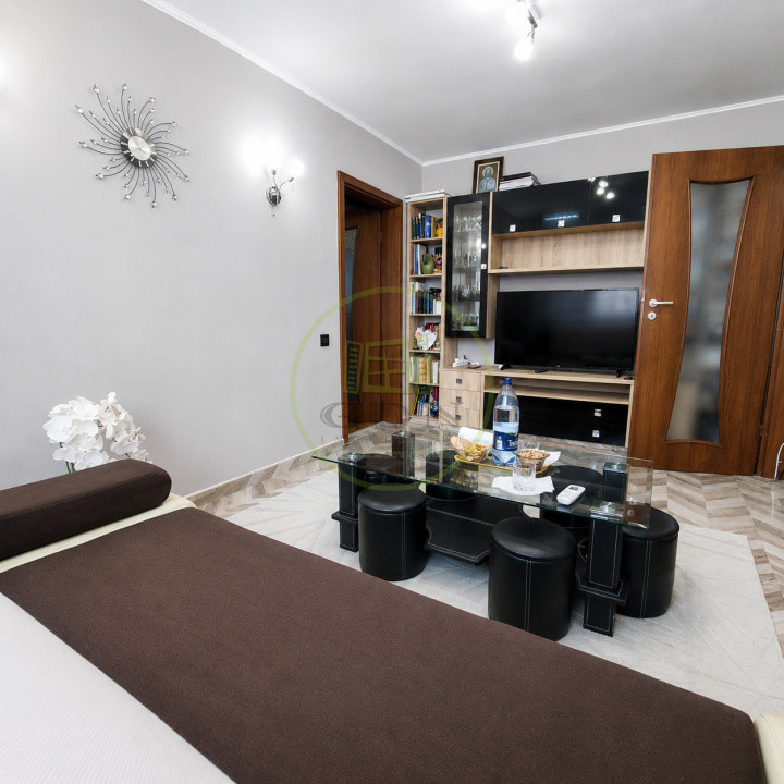 Vânzare apartament 3 camere Florilor Brașov