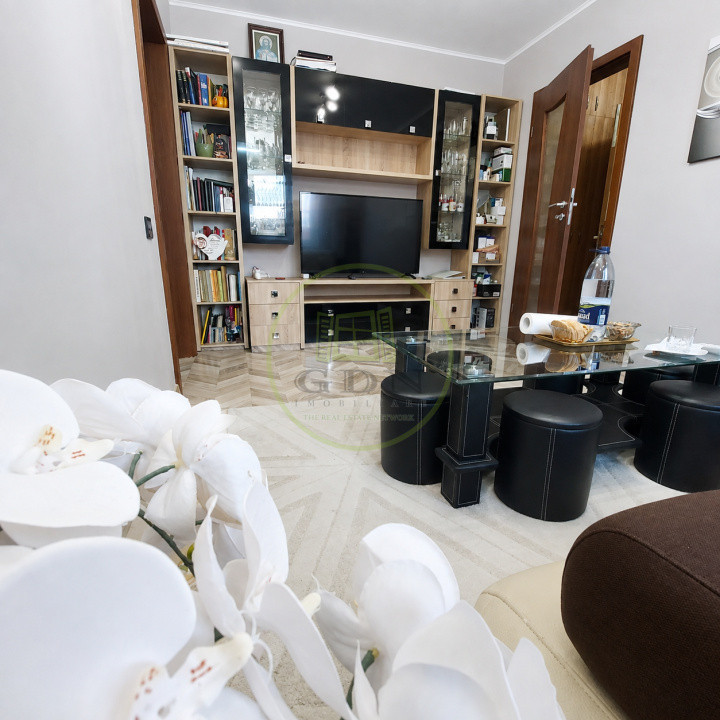 Vânzare apartament 3 camere Florilor Brașov