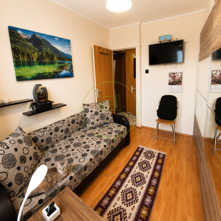 Vânzare apartament 3 camere Florilor Brașov
