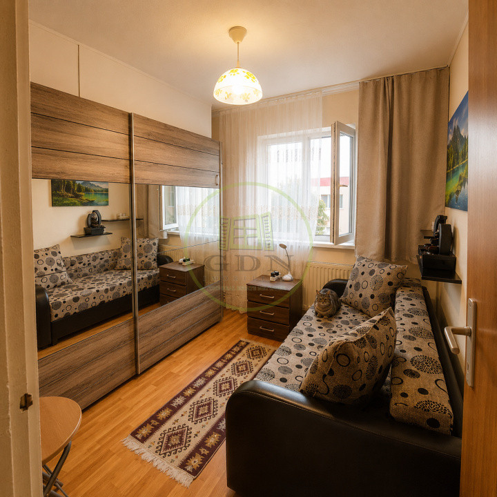 Vânzare apartament 3 camere Florilor Brașov