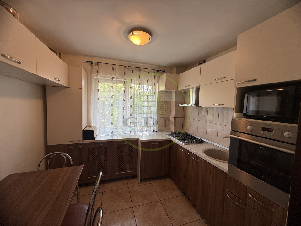 Apartament 3 camere, 66.48 mp, cartier Rovine, zona Părculeț