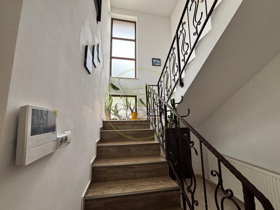Casa P+1, 210 mp utili, 500 mp teren, Carcea, zona Ford