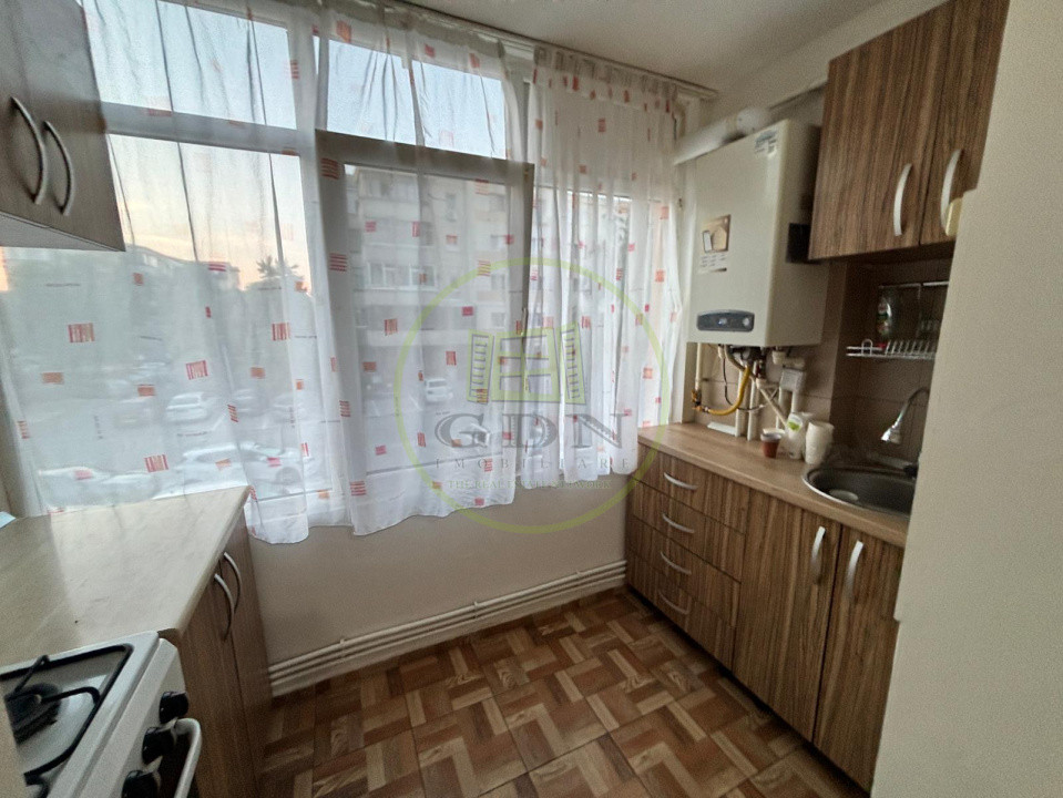Apartament 2 camere, 50mp, cartier Lapus Arges, zona Scoala Nicolae Balcescu