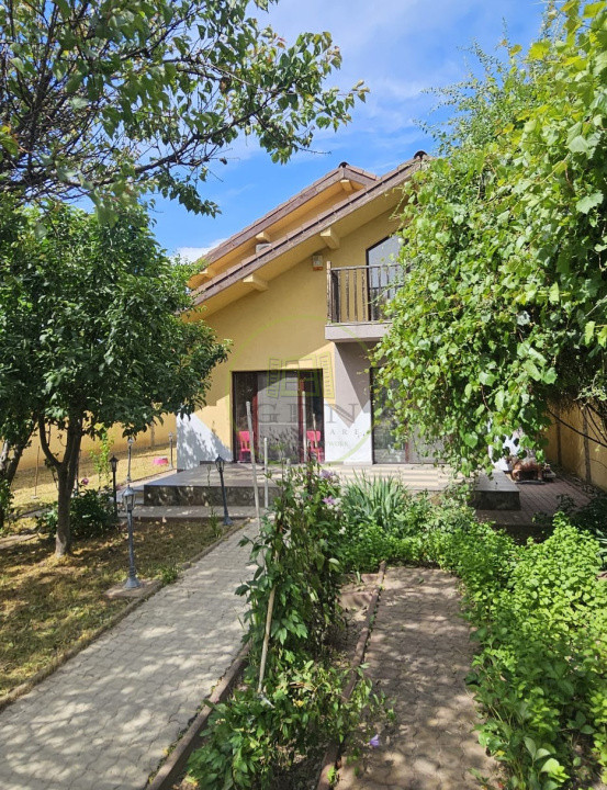 Casa 3 camere, teren 665 mp, Preajba, Malu Mare, zona Damila.