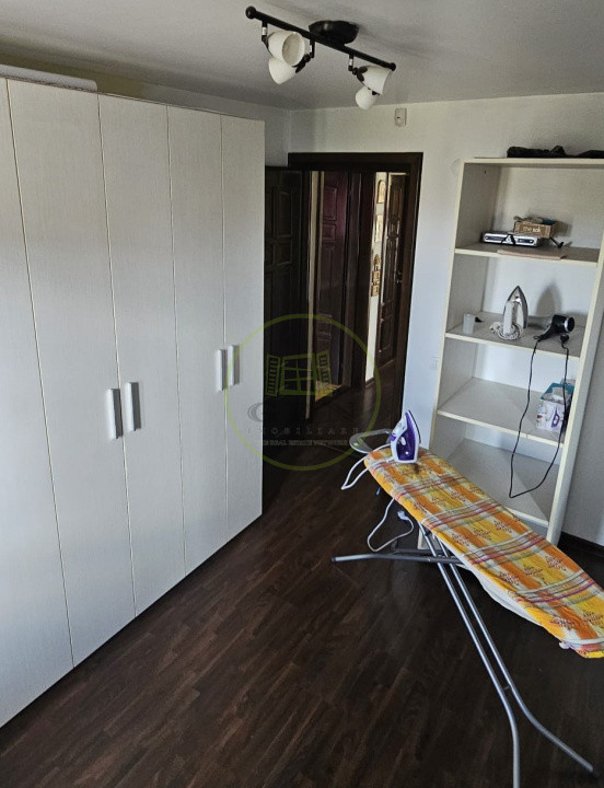 Casa 3 camere, teren 665 mp, Preajba, Malu Mare, zona Damila.