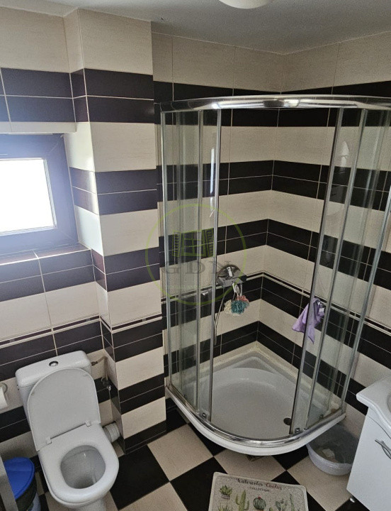 Casa 3 camere, teren 665 mp, Preajba, Malu Mare, zona Damila.