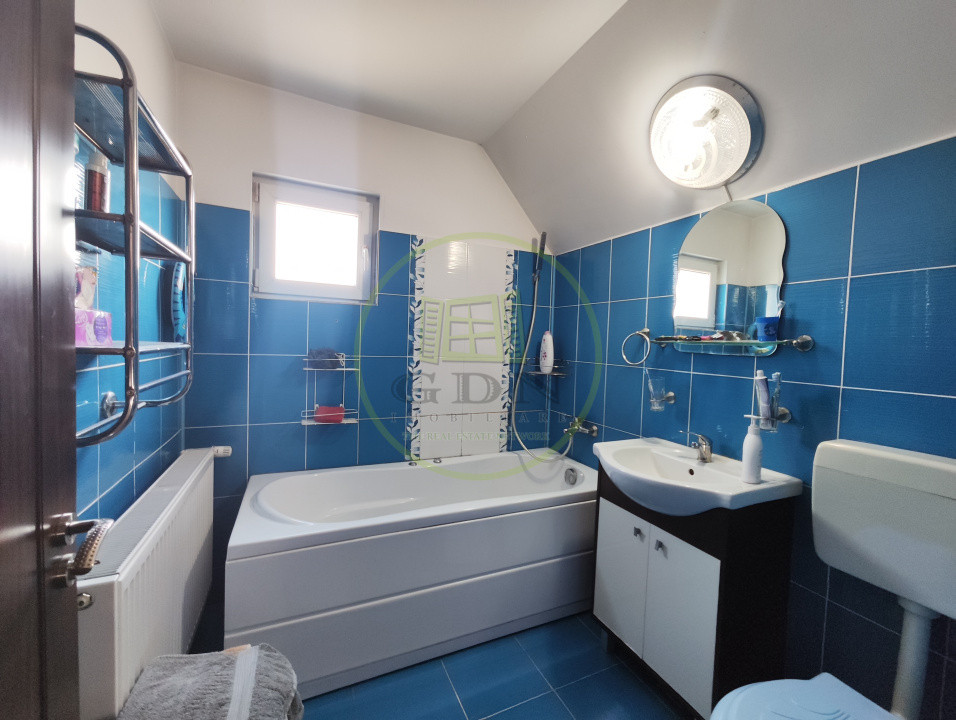 Casa 5 camere, teren 233 mp, Craiova, cartier Brestei.