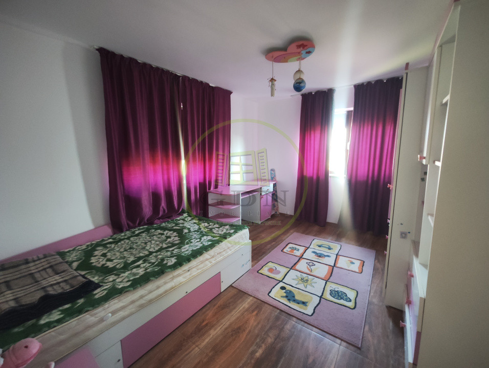 Casa 4 camere, teren 557 mp, Ghercesti, zona Spital Regional