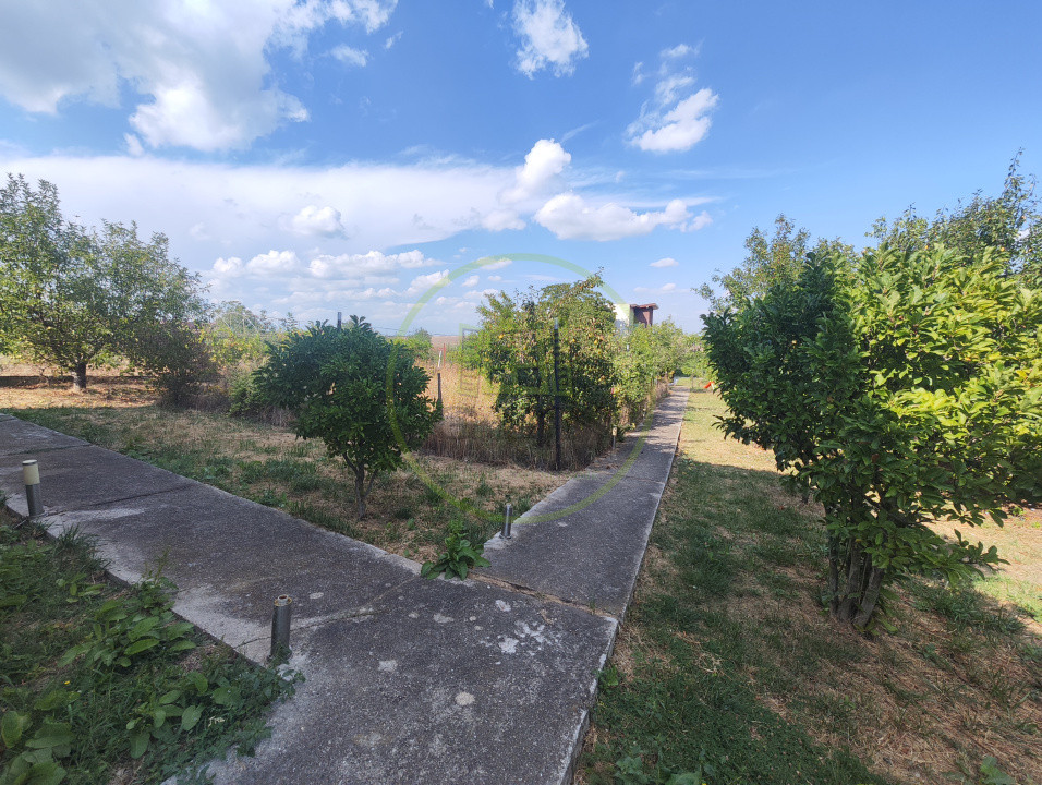 Casa 4 camere, teren 557 mp, Ghercesti, zona Spital Regional