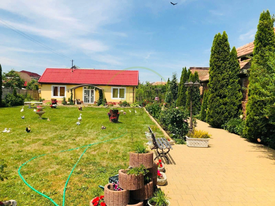 Casă de închiriat-Calea Poplăcii Rezidențial sau activități educaționale