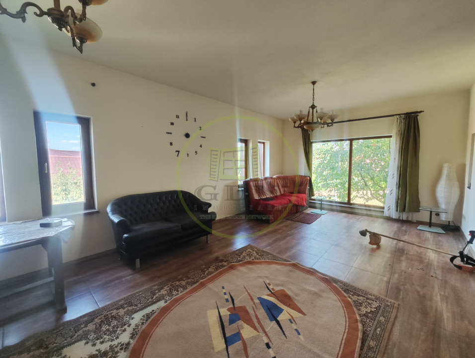 Casa 2 camere, teren 292 mp, Ghercesti, zona Spitalului Regional