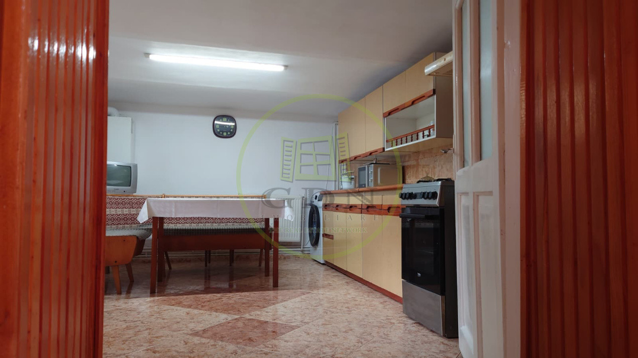 Casă individuală cu demisol + parter • 130 mp utili • Curte 237 mp • Garaj