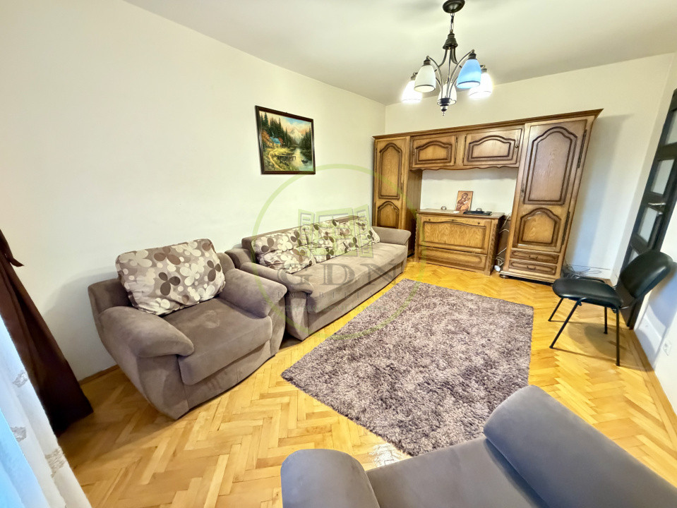 Apartament 3 camere, 77.20 mp, cartier Lapus, zona Intim