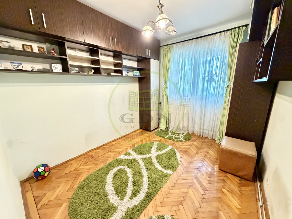Apartament 3 camere, 77.20 mp, cartier Lapus, zona Intim