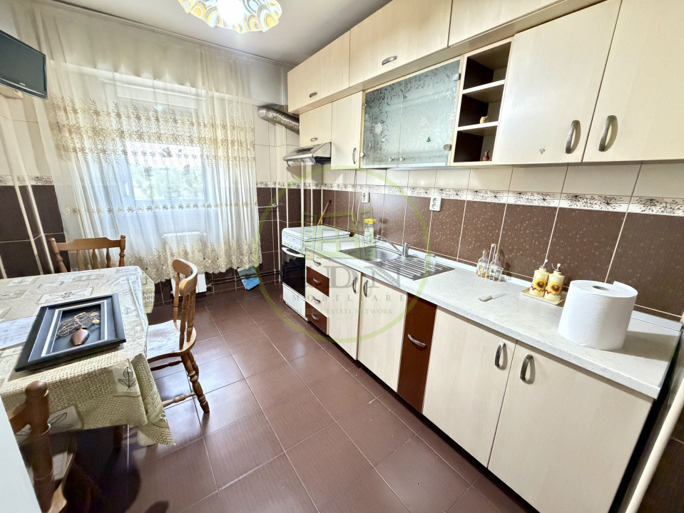 Apartament 3 camere, 77.20 mp, cartier Lapus, zona Intim