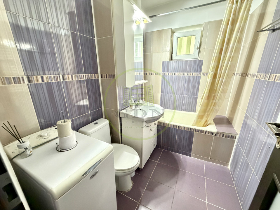 Apartament 3 camere, 77.20 mp, cartier Lapus, zona Intim