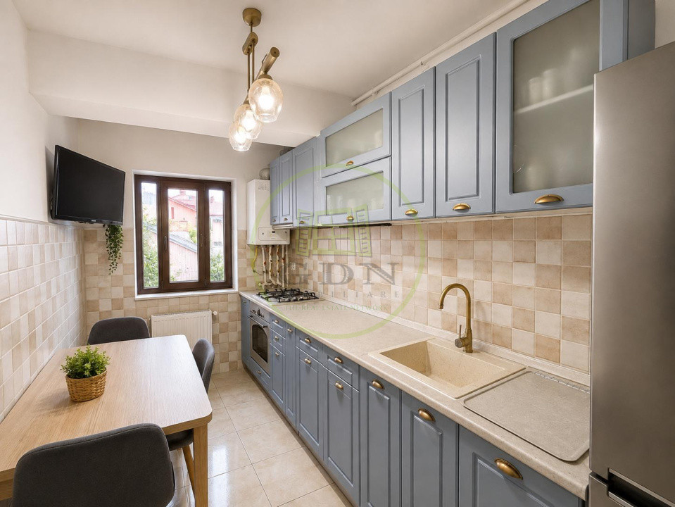 Apartament 2 camere | 47,9 mp + balcon 9,9 mp | Etaj 1/3 | Centrală proprie