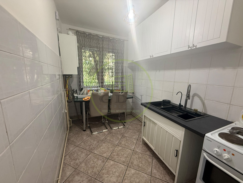 Apartament 3 camere, 75 mp, Cartierul 1 Mai, Zona Insula