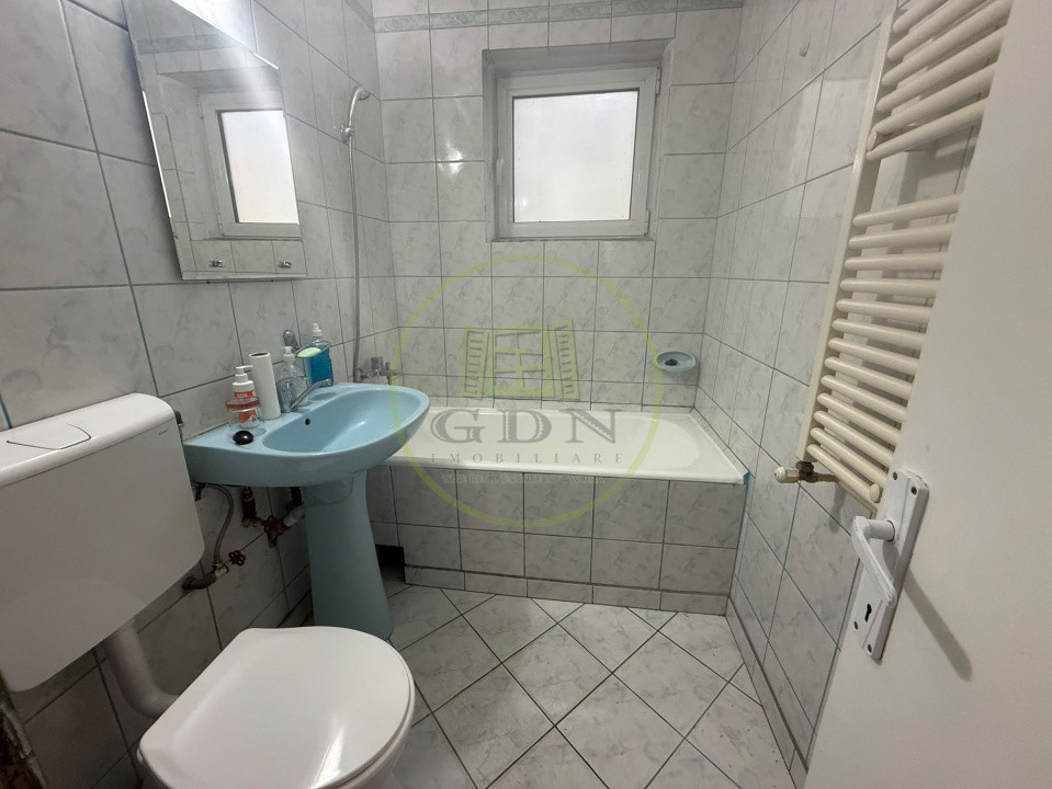 Apartament 3 camere, 75 mp, Cartierul 1 Mai, Zona Insula