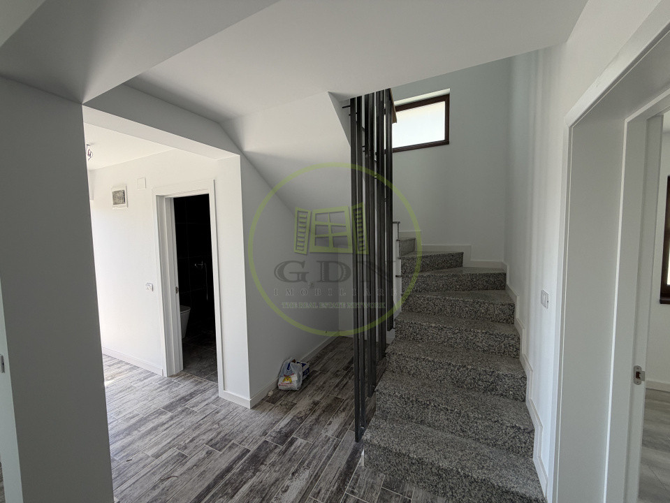 Casa p+1, 102mp utili, 246mp teren, Preajba, zona Damila