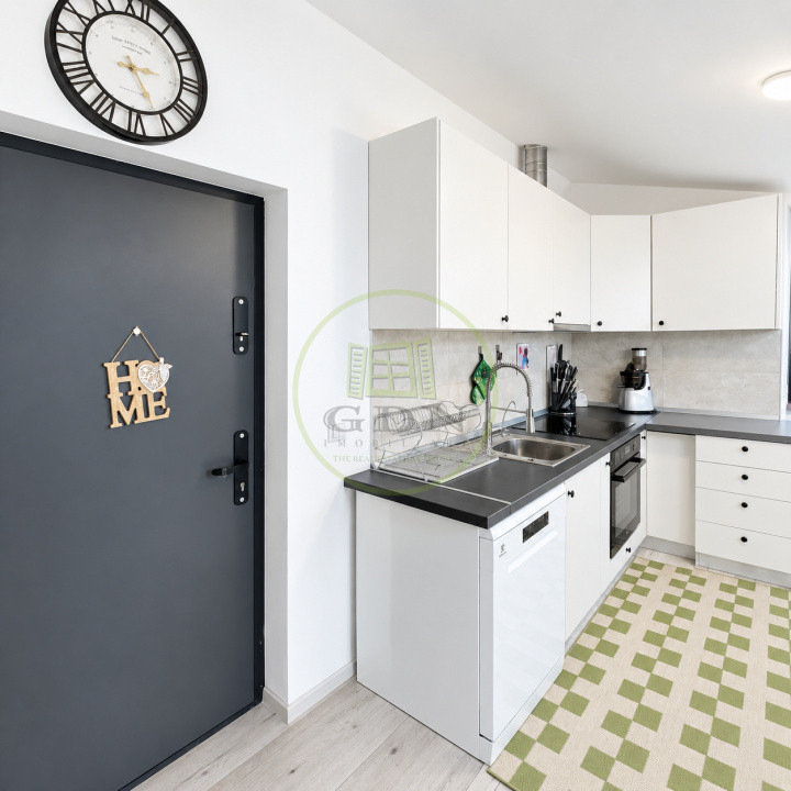 Vând apartament 3 camere Râșnov