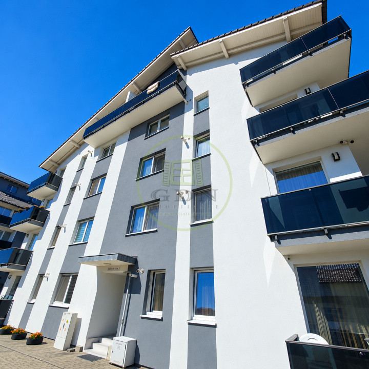 Vând apartament 3 camere Râșnov