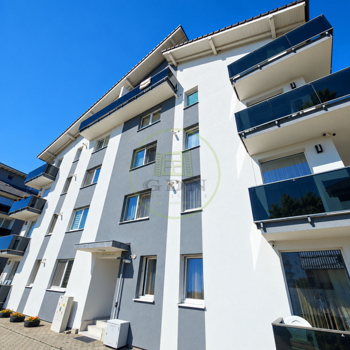 Vând apartament 3 camere Râșnov