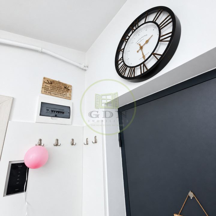 Vând apartament 3 camere Râșnov