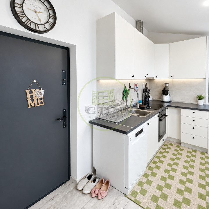 Vând apartament 3 camere Râșnov